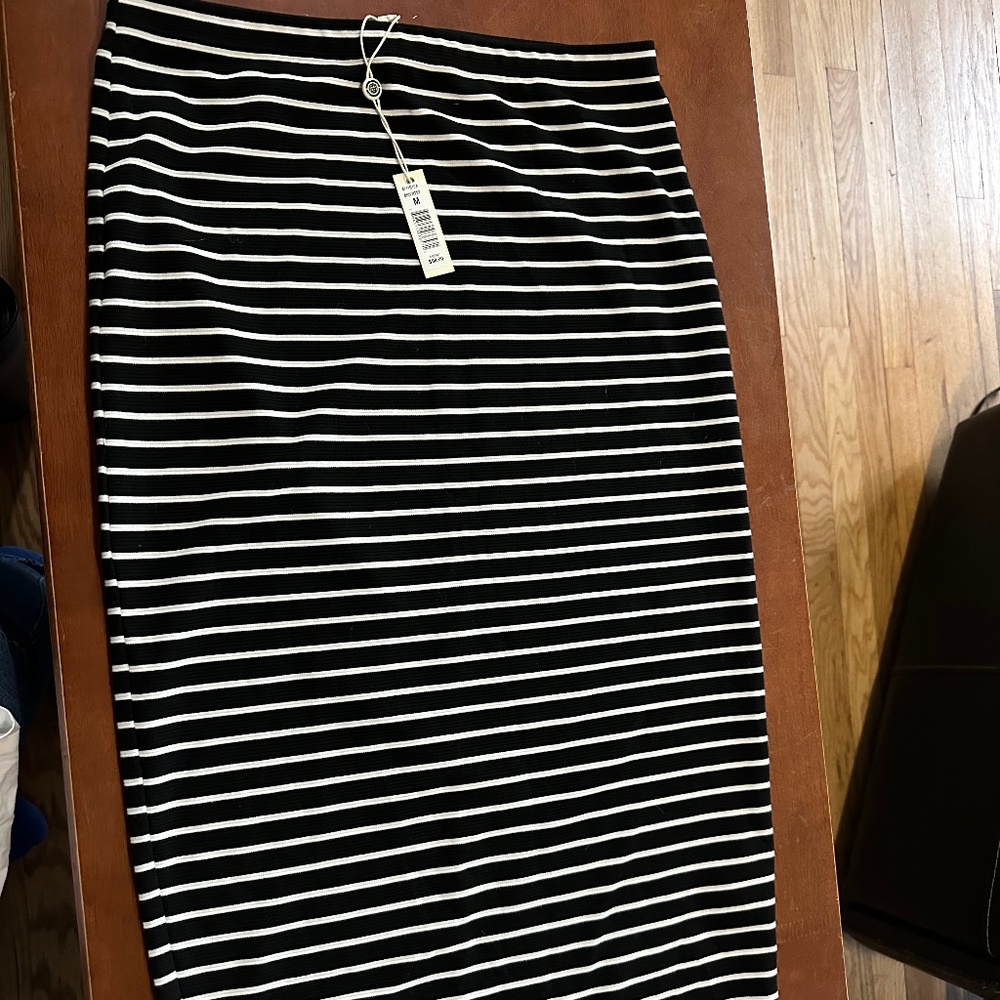 Striped pencil skirt